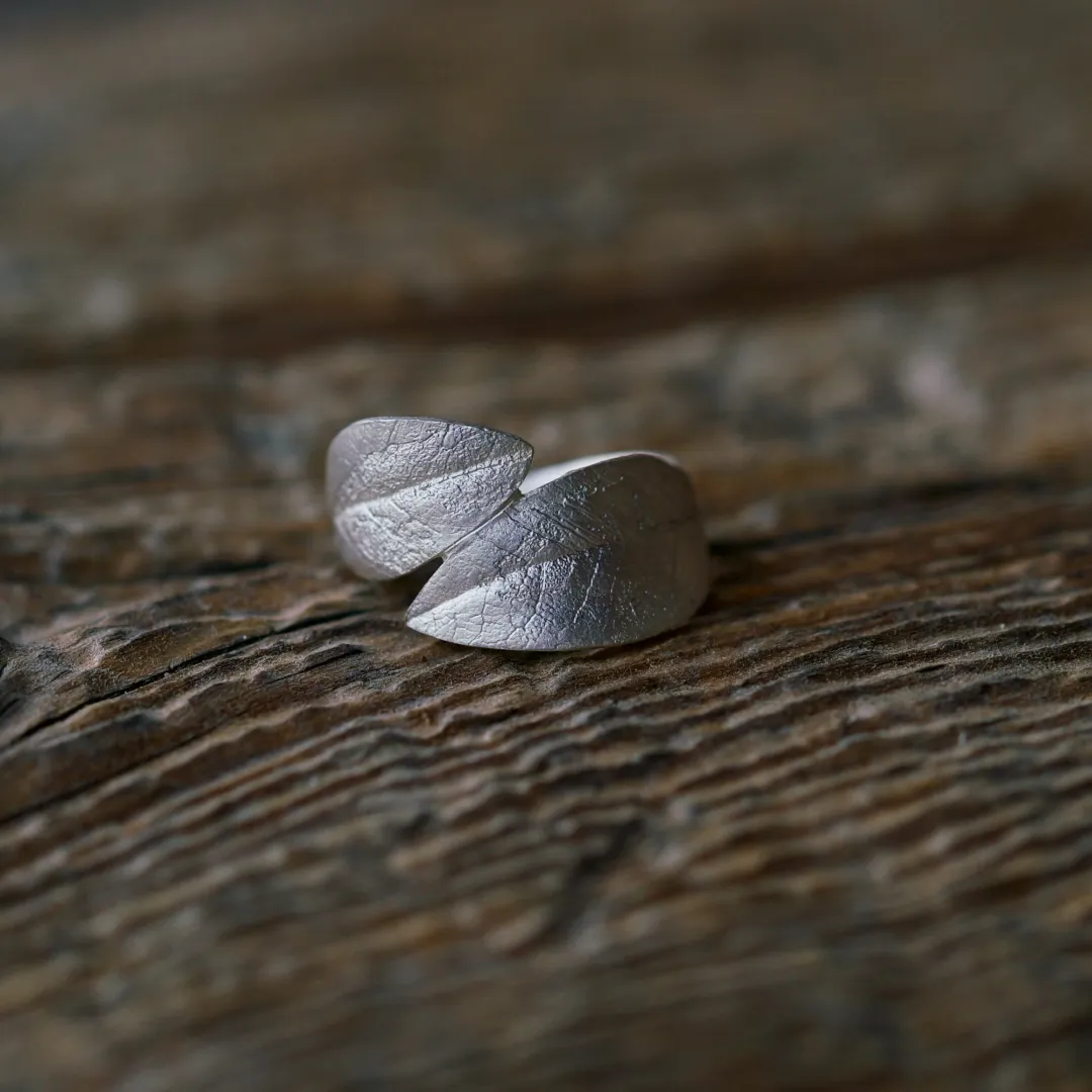 Bague feuilles entrelacée