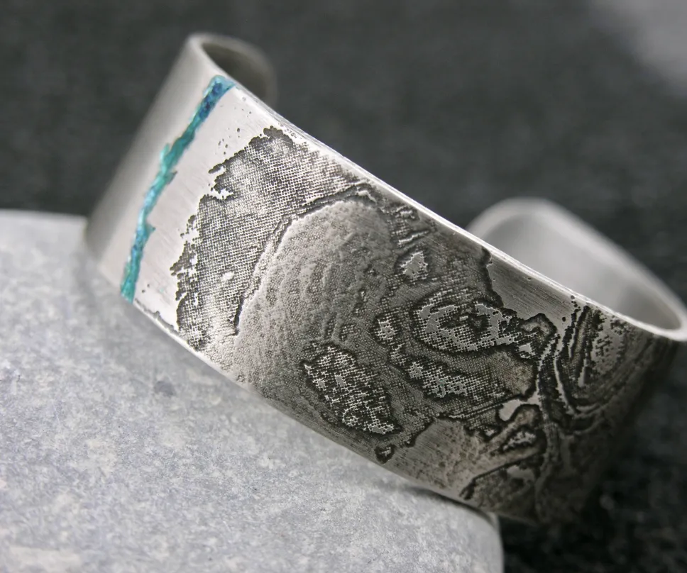 Bracelet en argent et émail