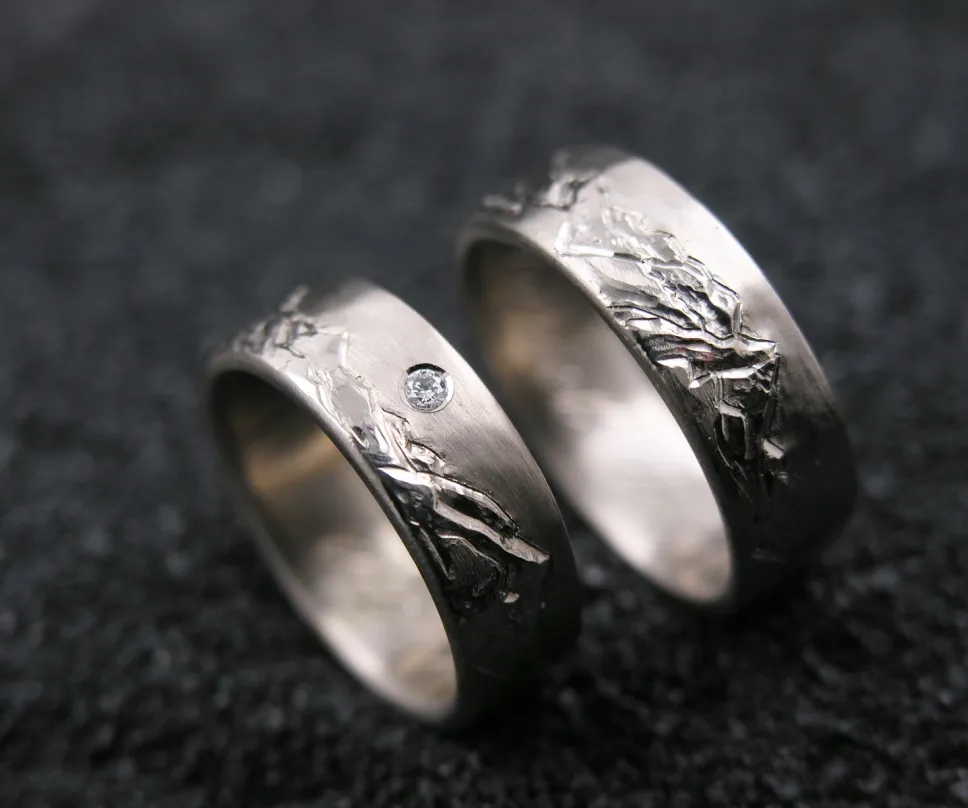 Alliances en or gris